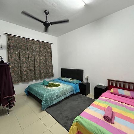 ספאנג D'Zara Homestay מראה חיצוני תמונה