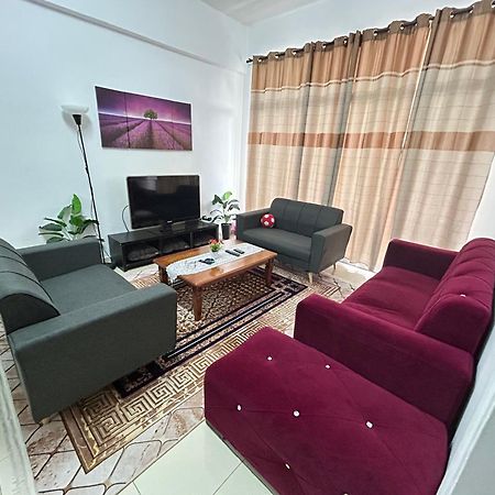 ספאנג D'Zara Homestay מראה חיצוני תמונה