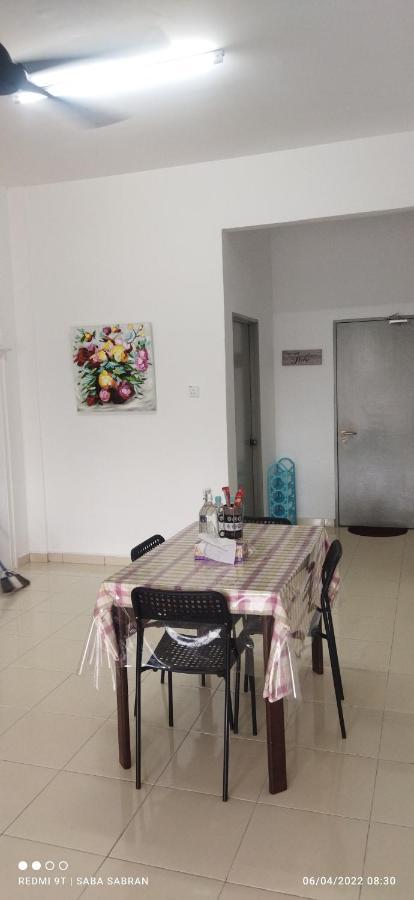 ספאנג D'Zara Homestay מראה חיצוני תמונה