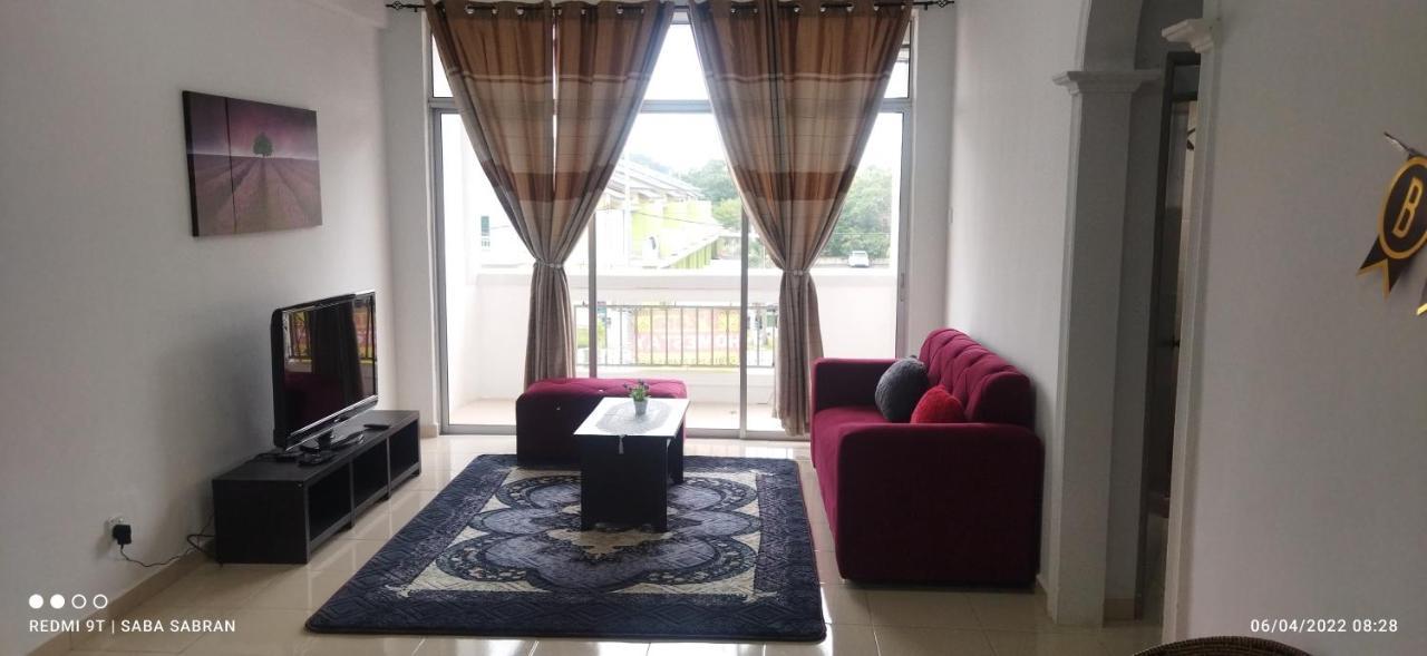 ספאנג D'Zara Homestay מראה חיצוני תמונה